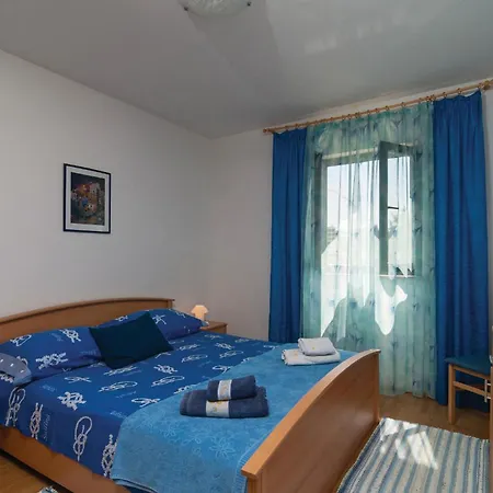 Lägenhet With Sea View Xii