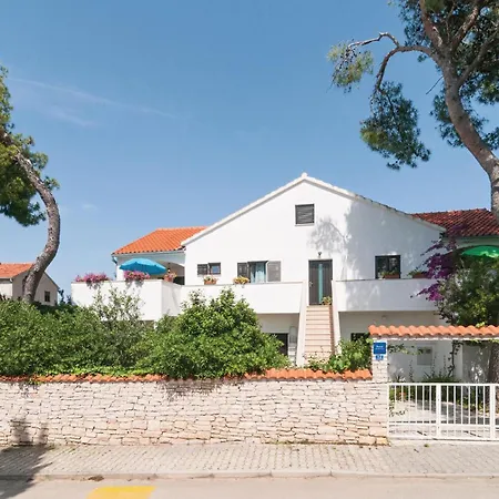 Lägenhet With Sea View Xii Supetar